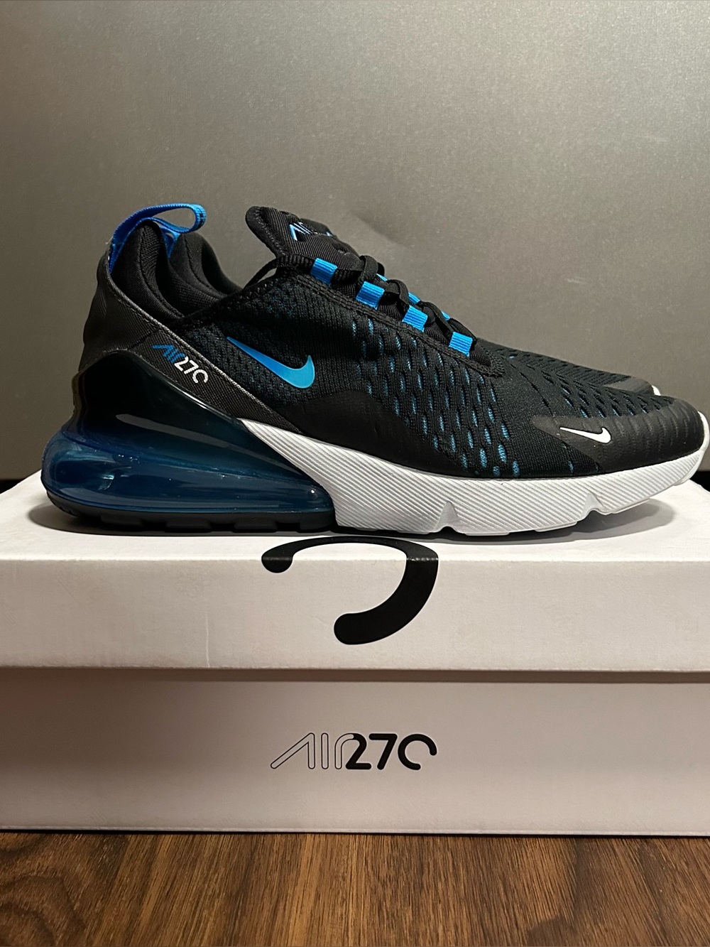 Nike Air Max 270
